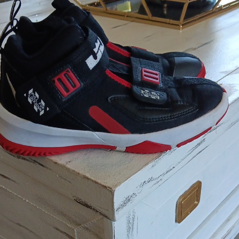 Nike Black and Red Sneakers with Velcro Straps